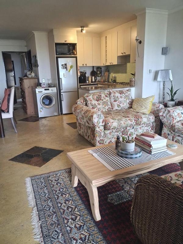 1 Bedroom Property for Sale in Vredehoek Western Cape